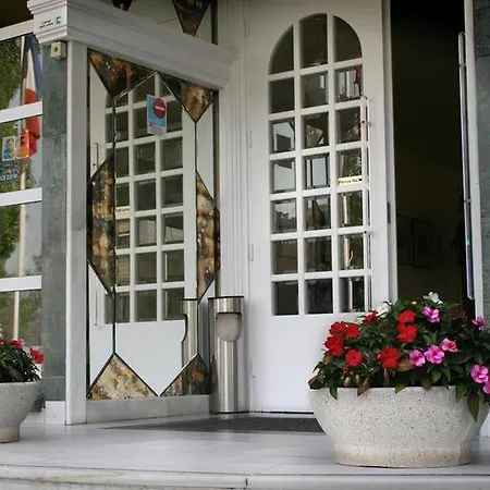 普拉雅玛spa酒店 3*